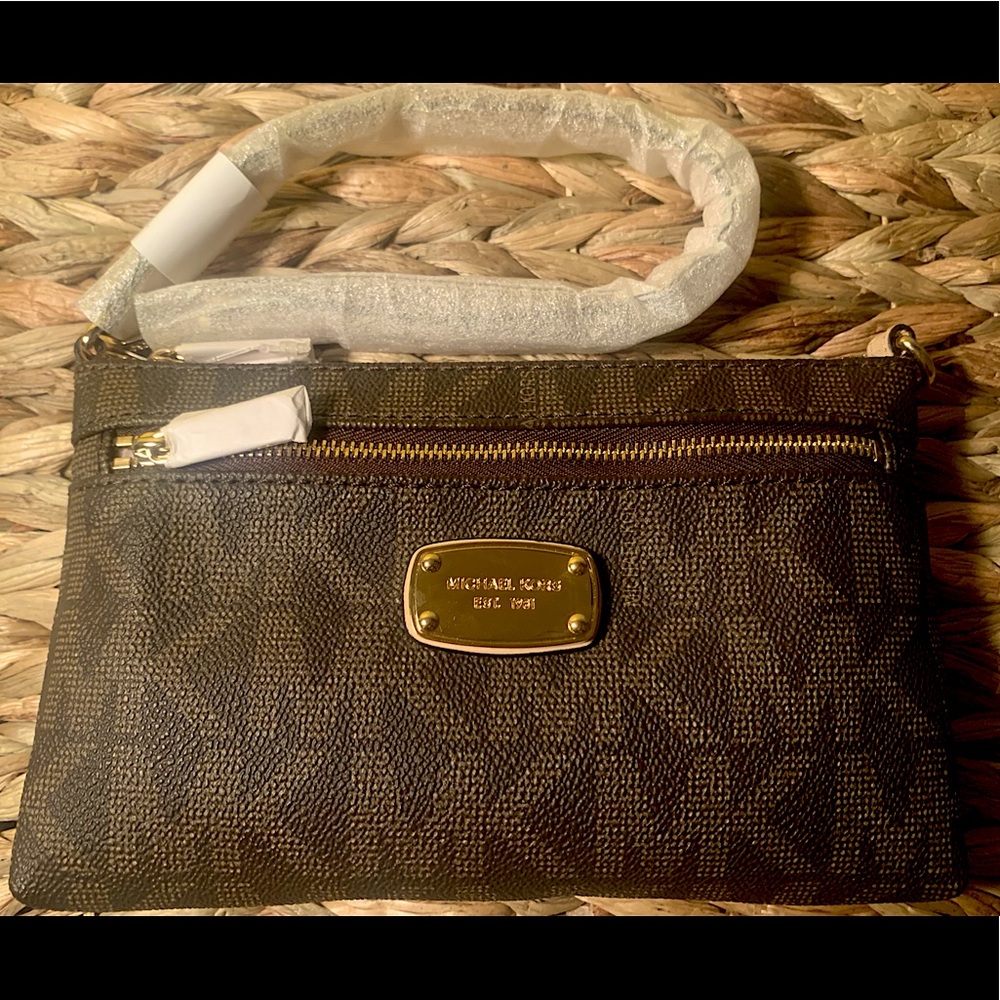 Michael Kors Brown Jet Set Large Wristlet